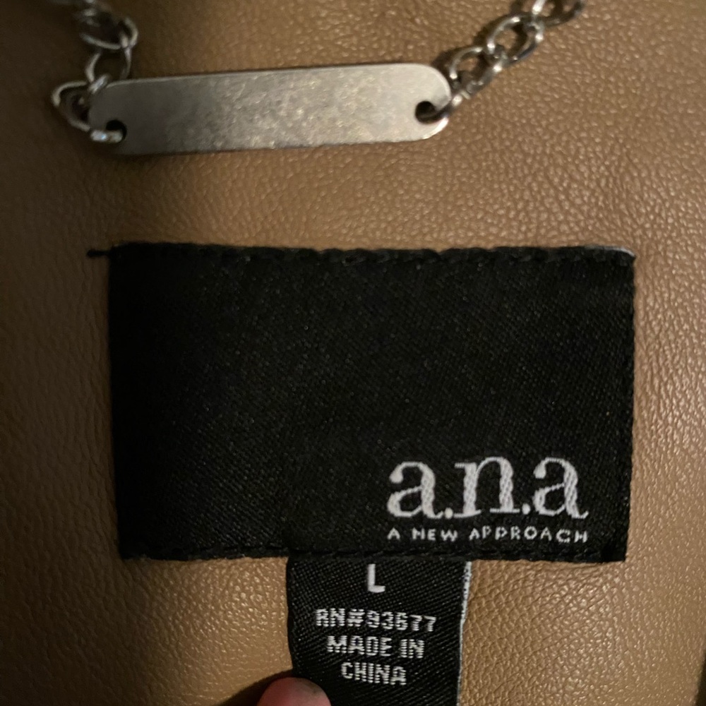 Jacket - Picture 4 of 4